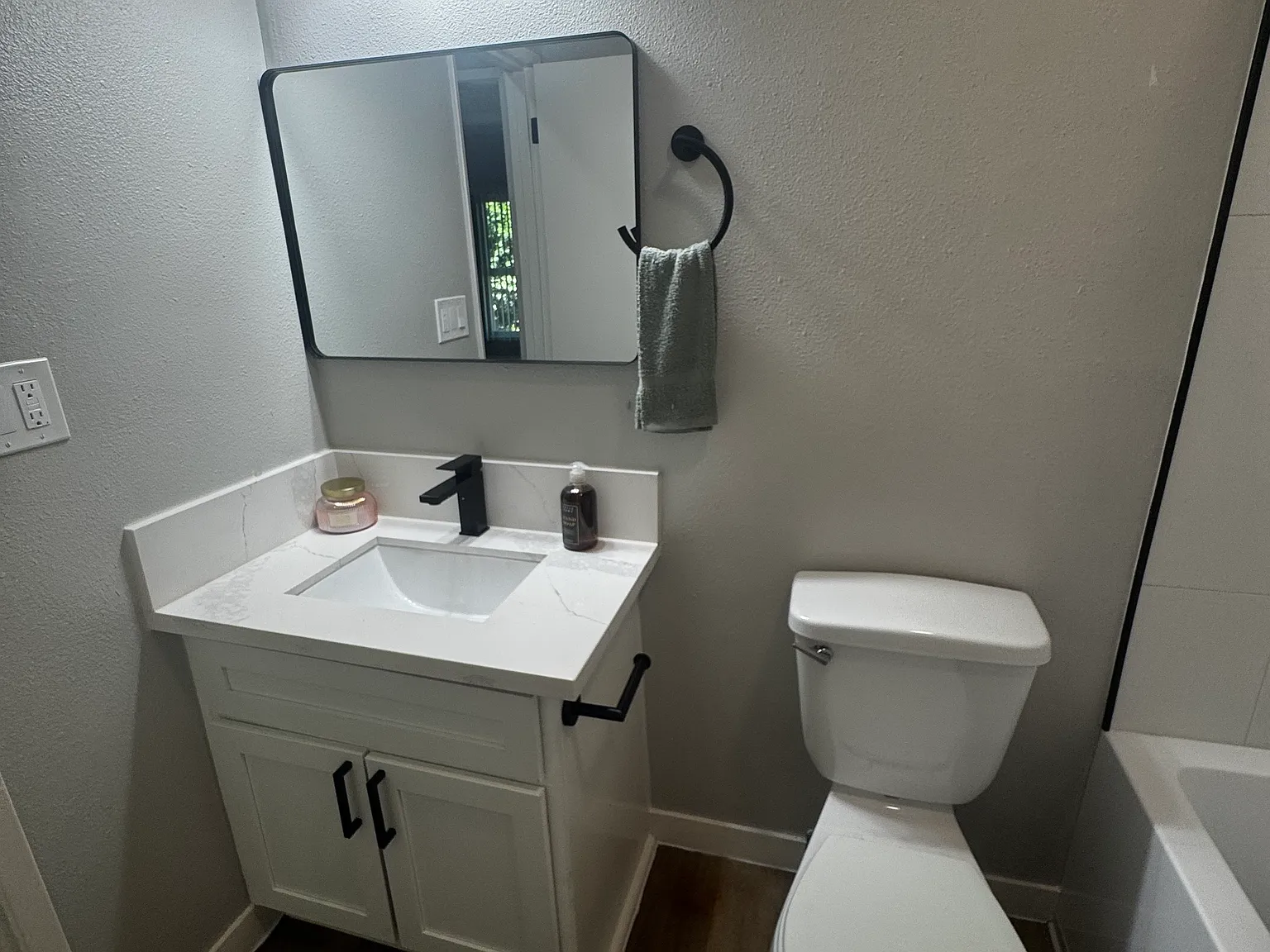 1 bed, 650 sqft, $1,695 — Photo 3