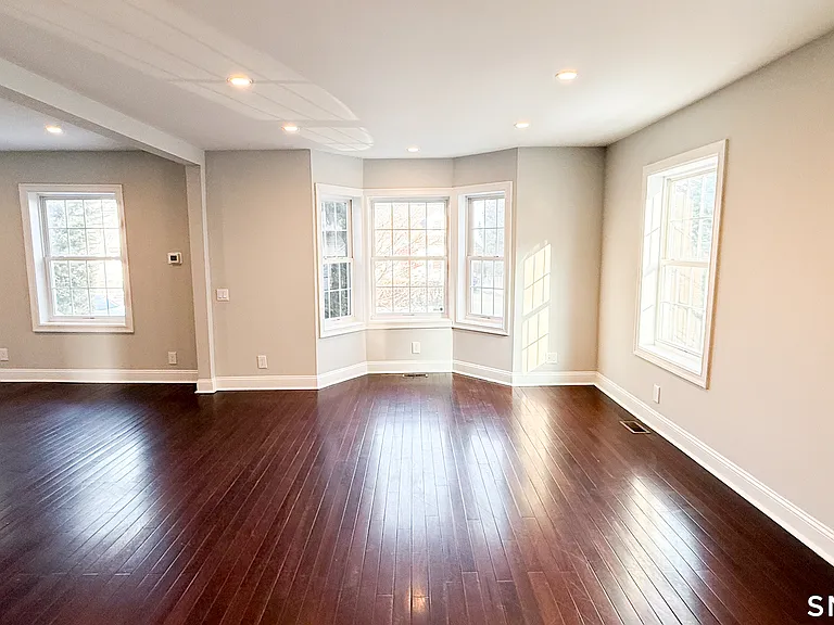 271 Seaside Ave #A — Photo 8
