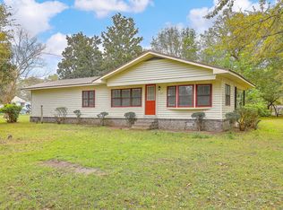 109 Broughton Hall Rd, Pinopolis, SC 29469
