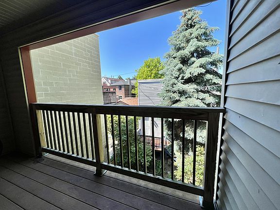 2nd image of 1938 W School St #10935954