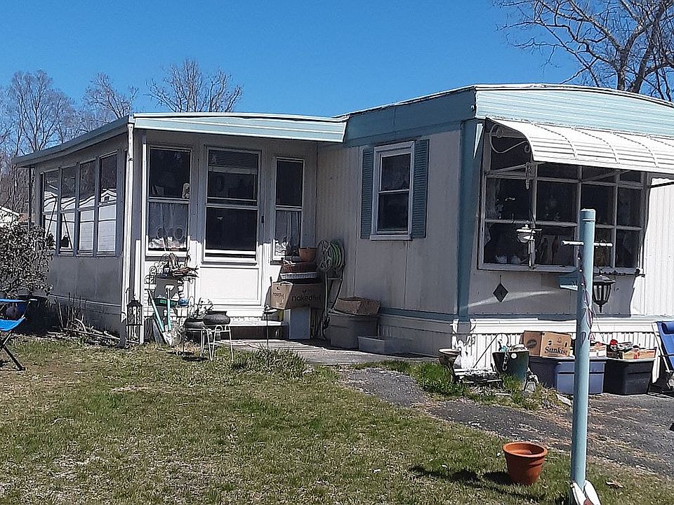 1st image of 157 Stephen Dr