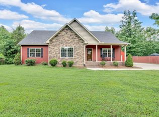 1105 Smiley Troutt Rd, Bethpage, TN 37022