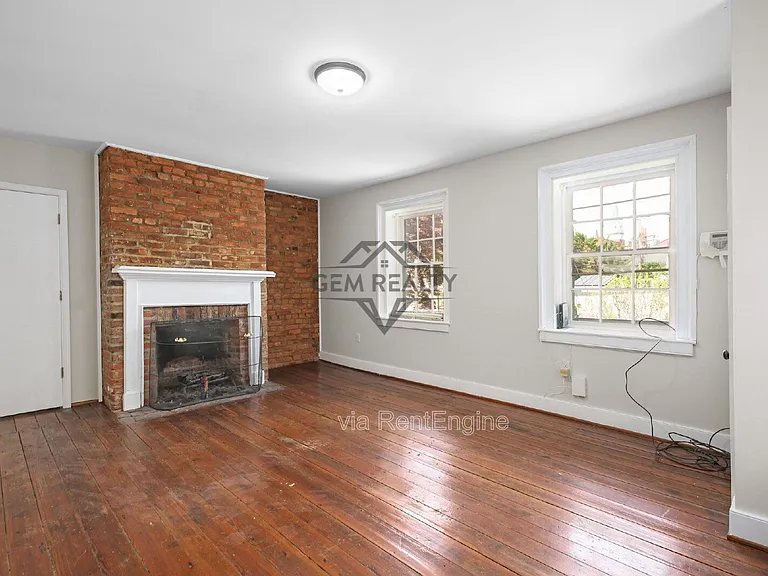 710 Caroline St #D — Photo 17