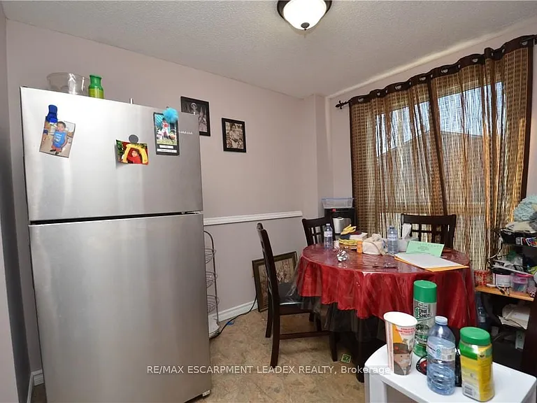 490 Grey St E #23 — Photo 6