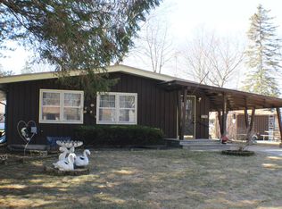 3316 Monroe St, Two Rivers, WI 54241