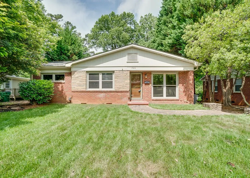 1920 Kilborne Dr