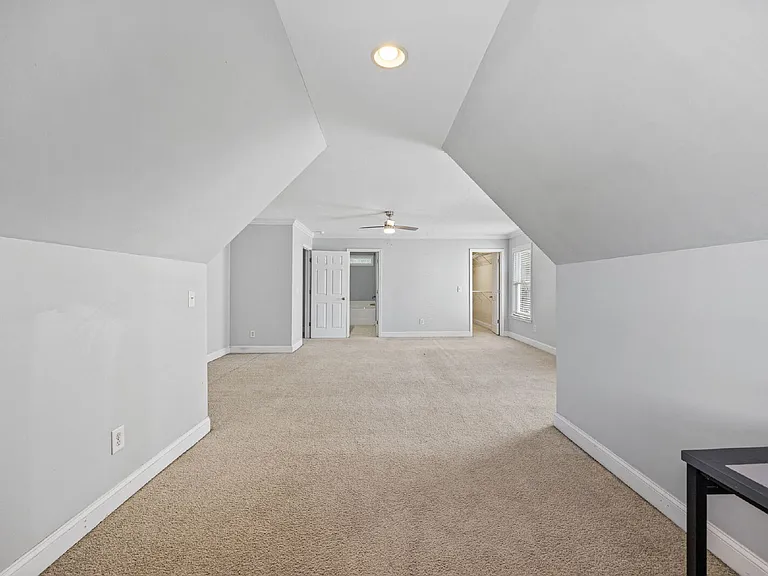 190 Hamilton Way — Photo 23