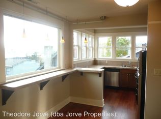 1917 Franklin Pl E APT C, Seattle, WA 98102