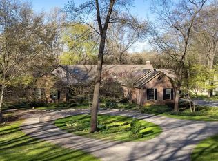 20601 Auten Rd, South Bend, IN 46637