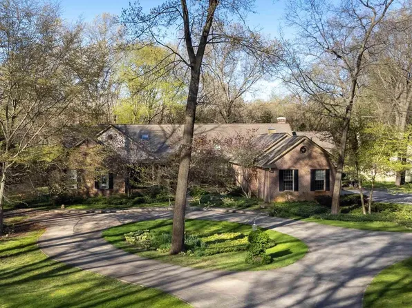 20601 Auten Rd, South Bend, IN 46637