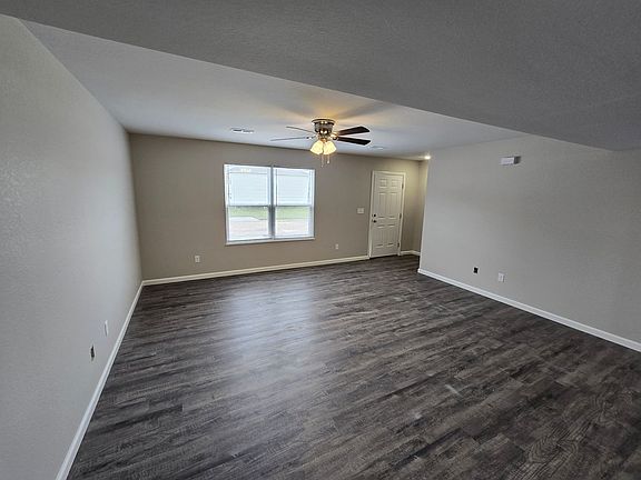 3rd image of 108 Anna Marie Dr #123