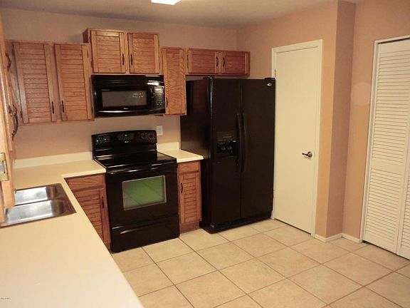 4th image of 18216 N 30th Pl