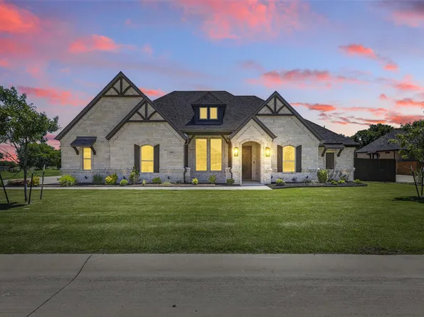 9000 Hidden Pond St, Justin, TX 76247