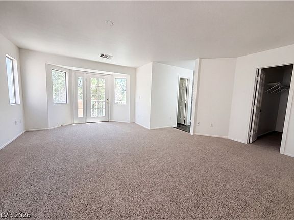 4th image of 128 Broken Rock Dr