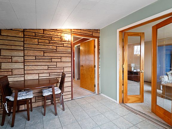 4th image of 506 Coral Dr