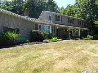 7525 Northfield Ln, Manlius, NY 13104