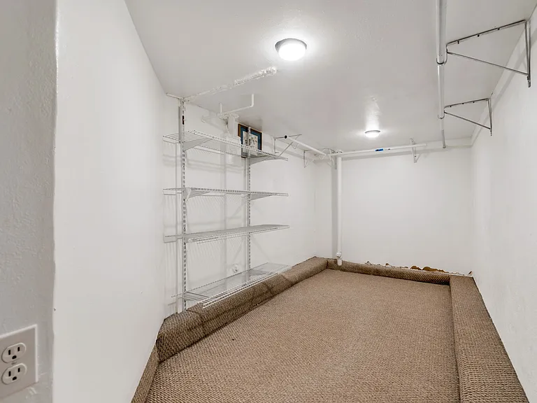 649 E Duck Creek Cir — Photo 26