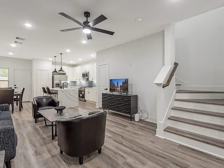 8328 Corinth St #B — Photo 8
