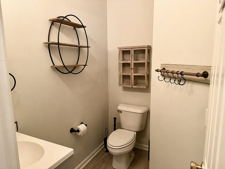 150 Westbury Park Way — Photo 10