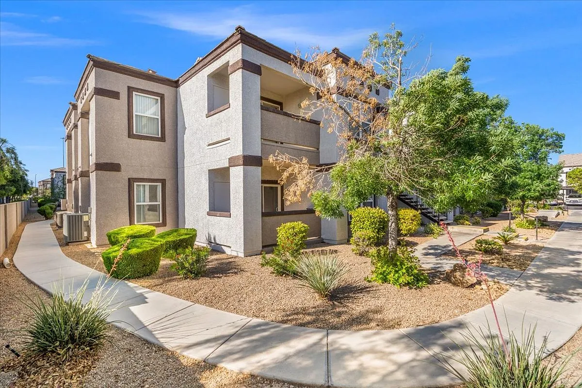 Building Photo - 7255 W Sunset Rd #1105