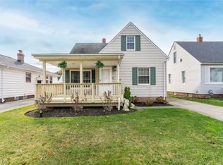 1207 Parkleigh Dr, Parma, OH