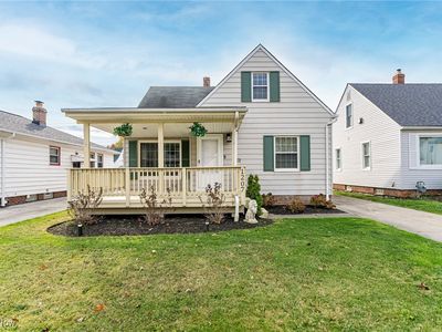 1207 Parkleigh Dr, Parma, OH, 44134