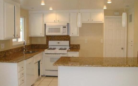 3rd image of 846 N Imperial Ave