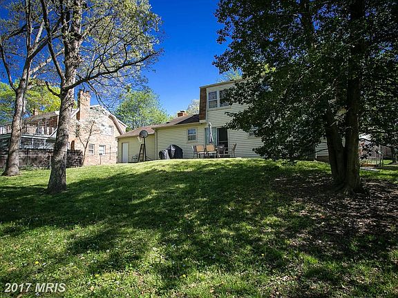 Exterior (Rear)