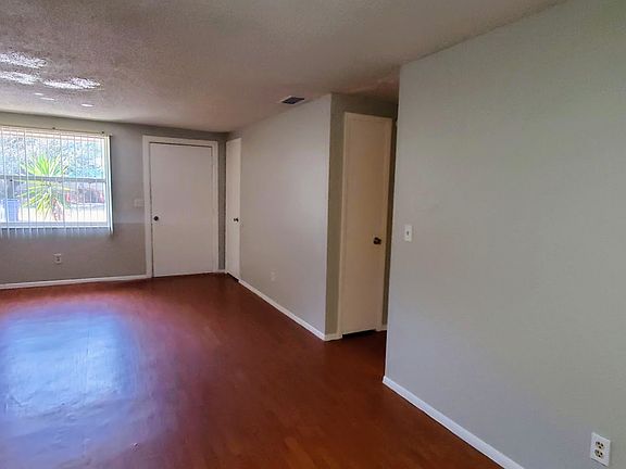3rd image of 10505 N 11th St APT B
