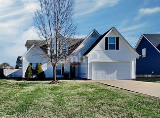 651 Crescent Rd, Murfreesboro, TN 37128