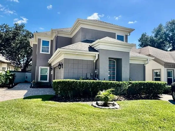 5121 Fairway One Dr, Valrico, FL 33596