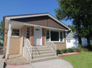 2654 W 99th St, Evergreen Park, IL
