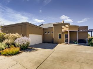 7041 Vuelta Vistoso, Santa Fe, NM 87507