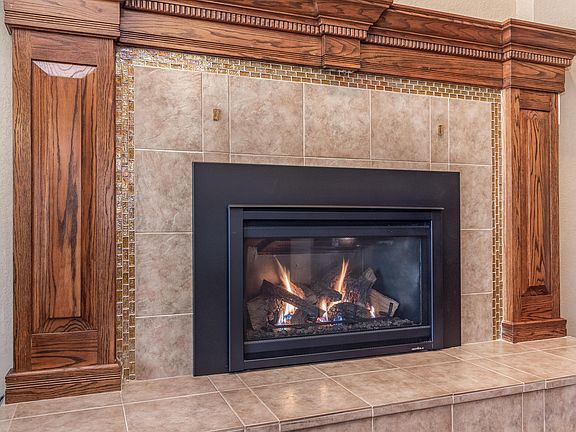 5th image of 1000 N Songbird Cir