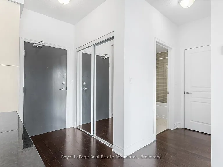 3170 Erin Mills Pkwy #321 — Photo 13