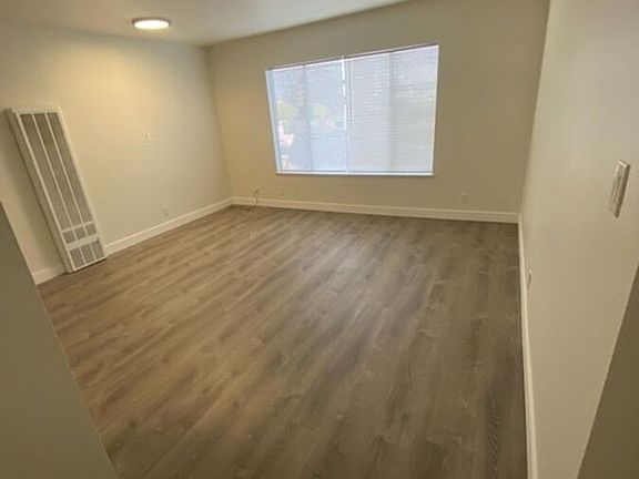 3rd image of 2315 Parker St #21