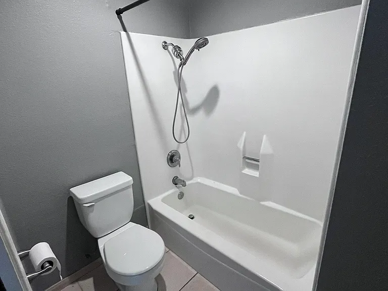 432 Edgehill Ln #129 — Photo 8