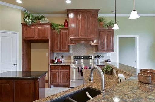 5th image of 17861 Saddle Creek Dr