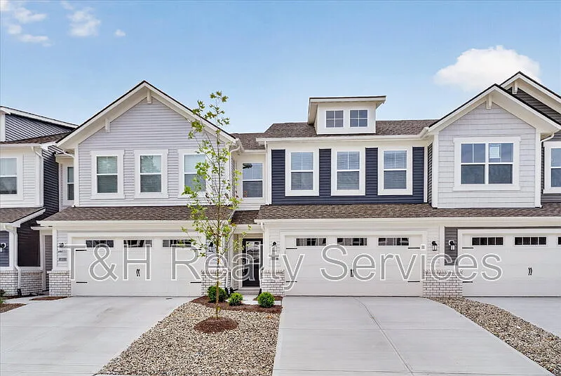 437 Monarch Ln
