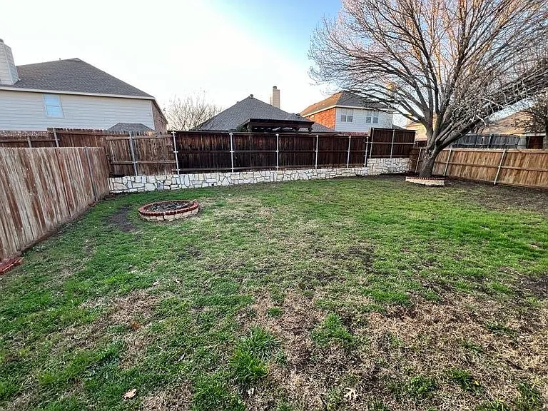 3904 Brush Creek Trl — Photo 19