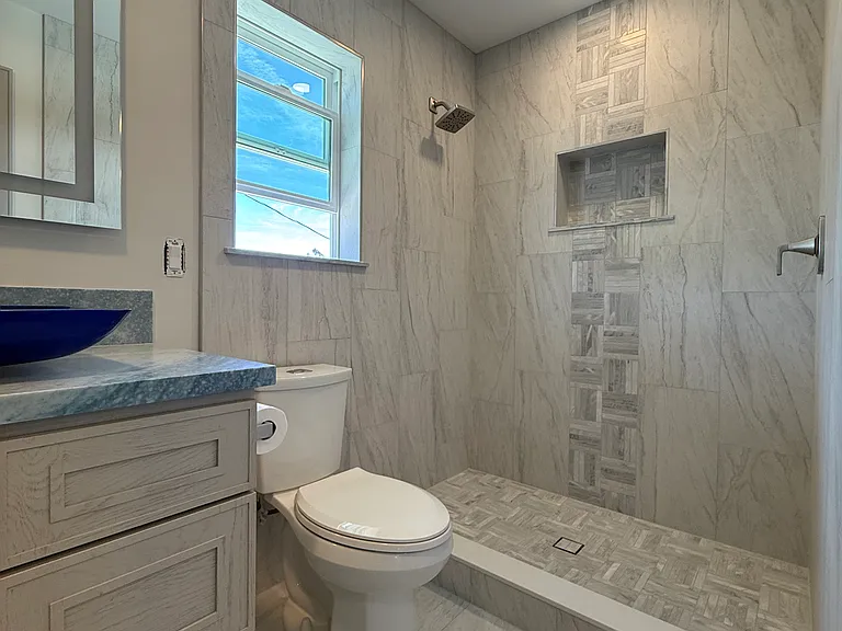 801 Vale View Dr #B — Photo 2