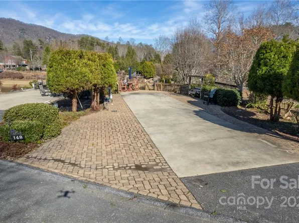 148 Cornell Cir, Lake Lure, NC 28746