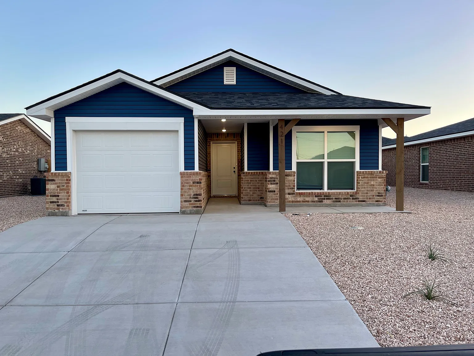 421 Boxelder Dr — Photo 1