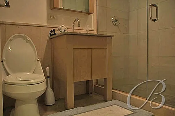 Rented by Bellmarc Realty | media 70