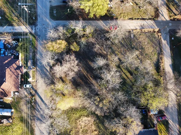 330 E Waco Ave, Cooper, TX 75432