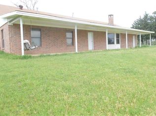 2832 County Road 1545, Crockett, TX