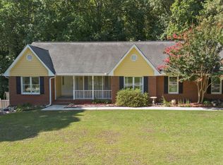 205 Joana Dr, Fayetteville, GA 30214