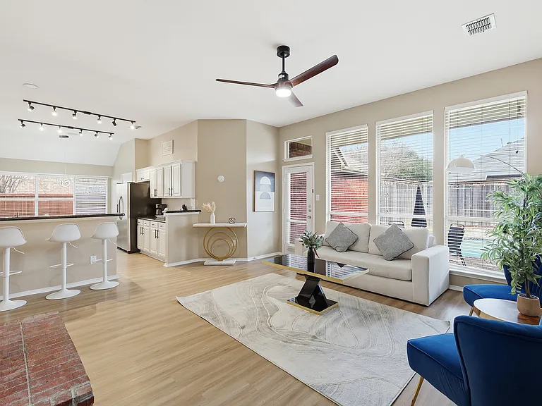 11304 Amber Valley Dr — Photo 25