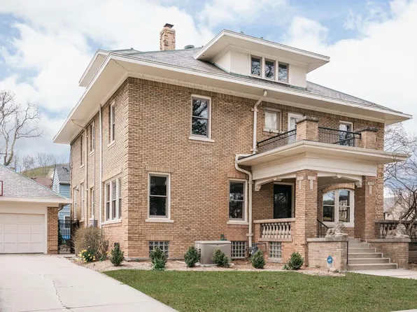 2729 East Kenwood BOULEVARD, Milwaukee, WI 53211