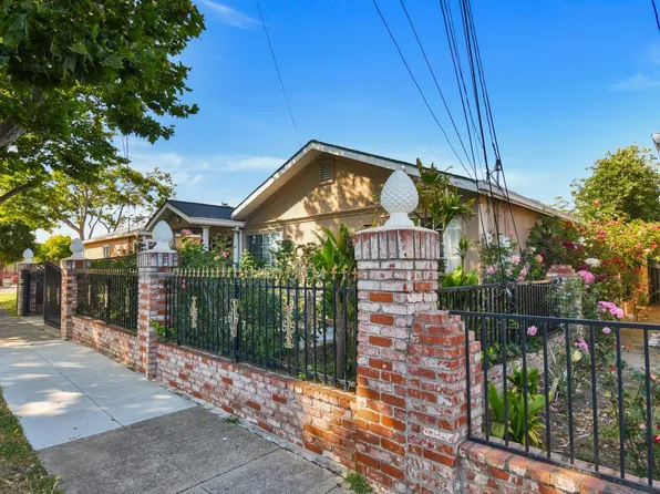 7 Lindbergh St, San Mateo, CA 94401